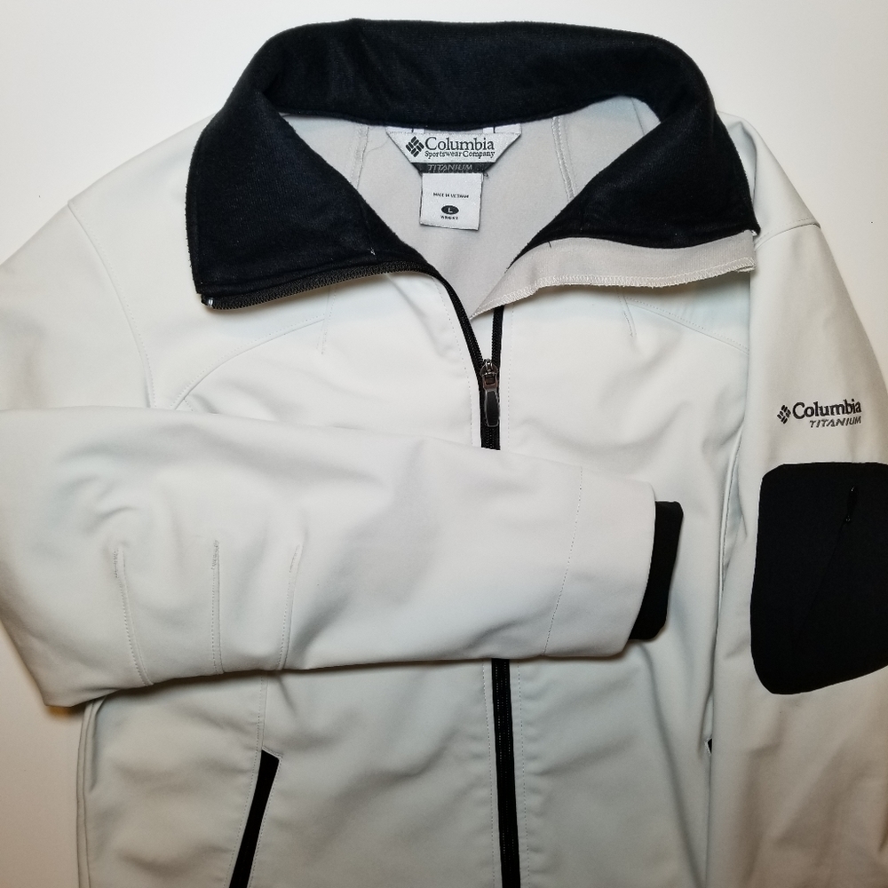 Columbia Titanium White Ivory SoftShell Jacket